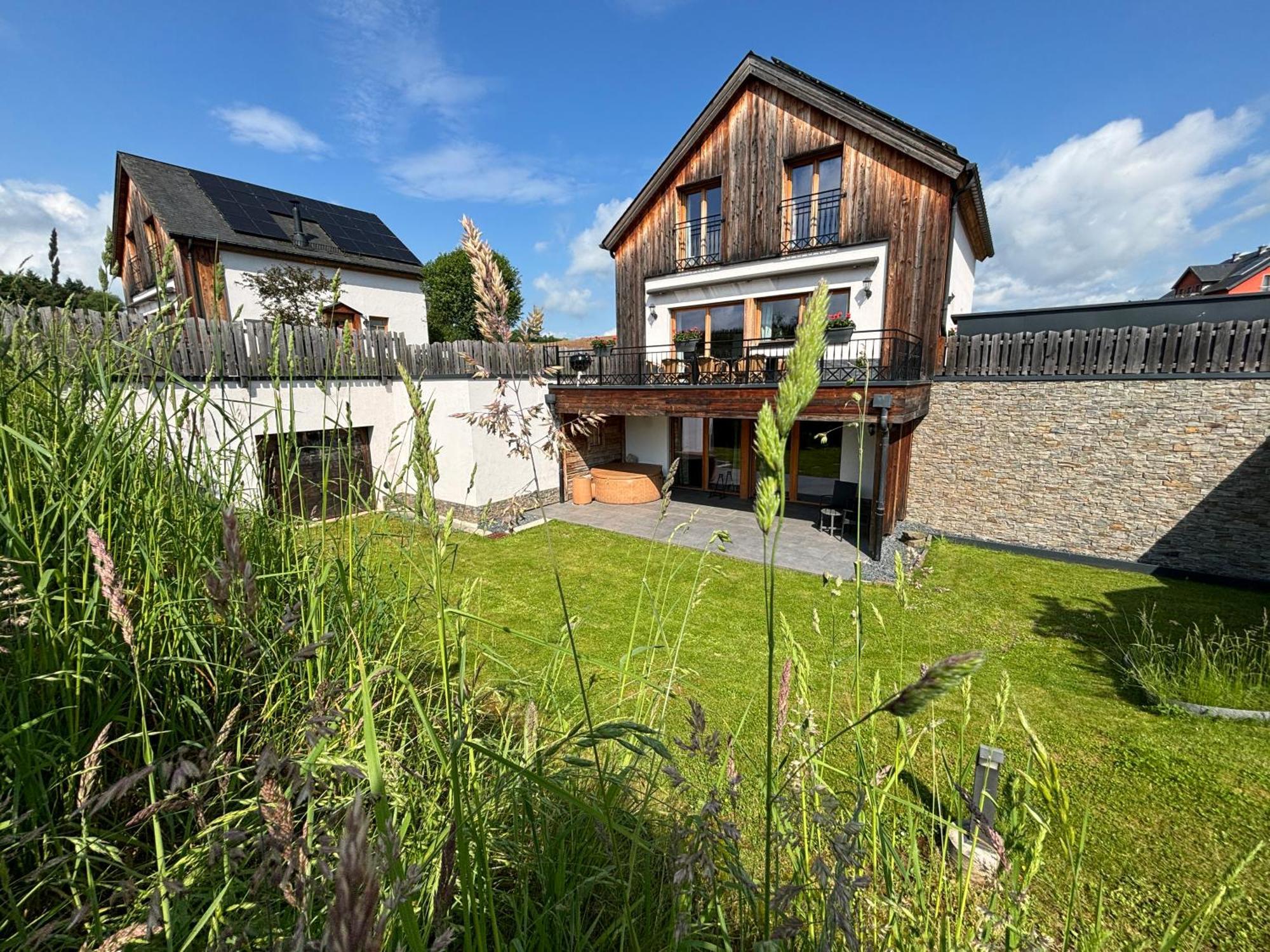 Chalets Petry Spa & Relax Bettel Eksteriør billede
